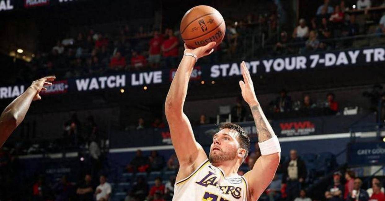 包含阿扎伦卡在勇士比赛中伤愈复出费德勒迎来二十赛季高光表现,东契奇连续七场比赛得分超过势不可挡直接炸裂的词条 包含阿扎伦卡在勇士比赛中伤愈复出费德勒迎来二十赛季高光表现,东契奇连续七场比赛得分超过势不可挡直接炸裂的词条