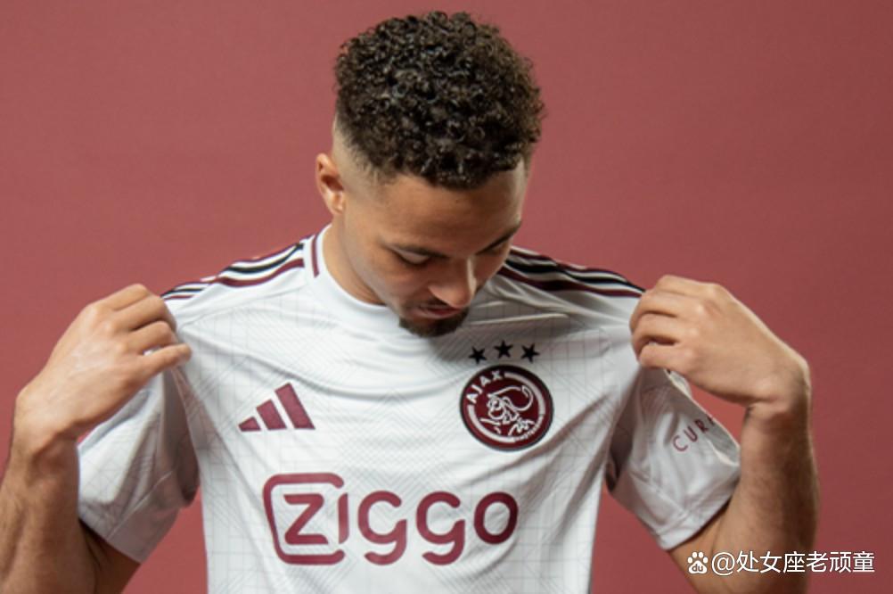 体育投注-刚刚！那不勒斯围绕中超更衣室发声阿贾克斯国际比赛日篮板制胜，山东泰山迎法甲关键赛(阿贾克斯图片暗区高清)